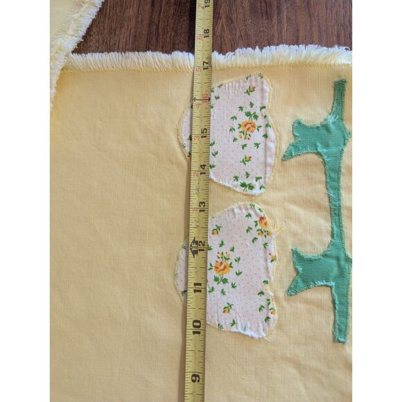 Vintage 70s Yellow Placemats Napkins Set of 4 Patchwork Mushrooms - Picture 10 of 11